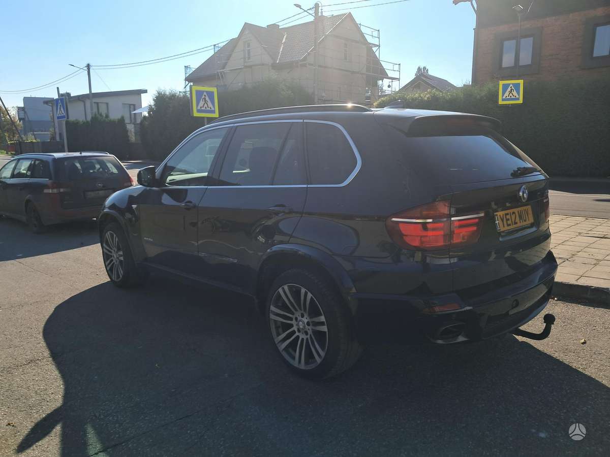 BMW X5 2012 — photo 12