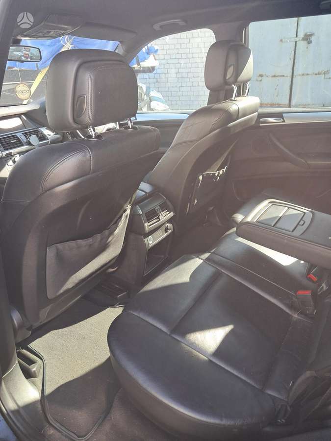 BMW X5 2012 — photo 14
