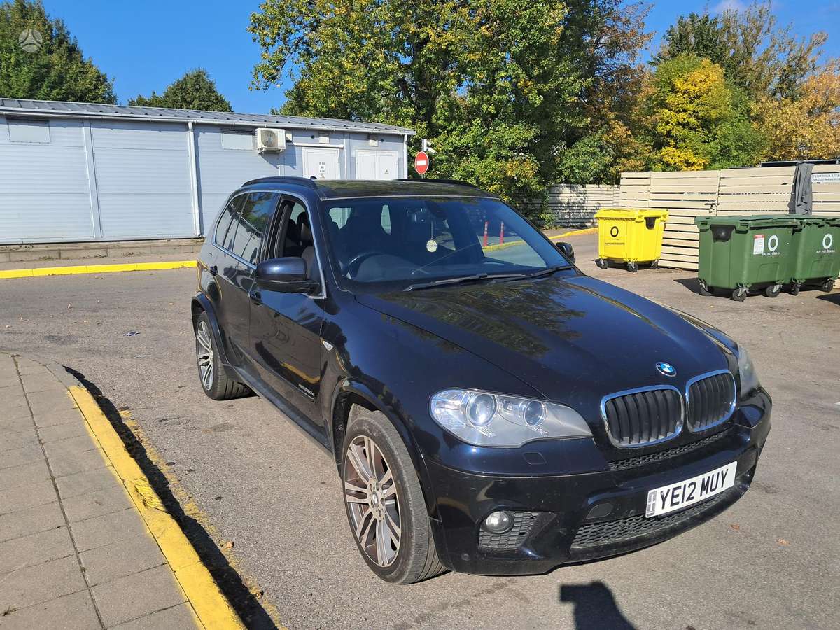 BMW X5 2012 — photo 5