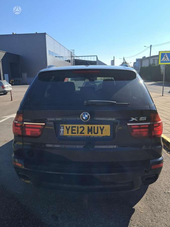 BMW X5 2012 — photo 6