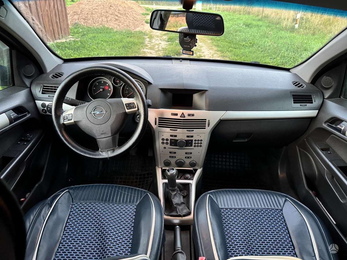 Opel Astra 2007 — photo 13