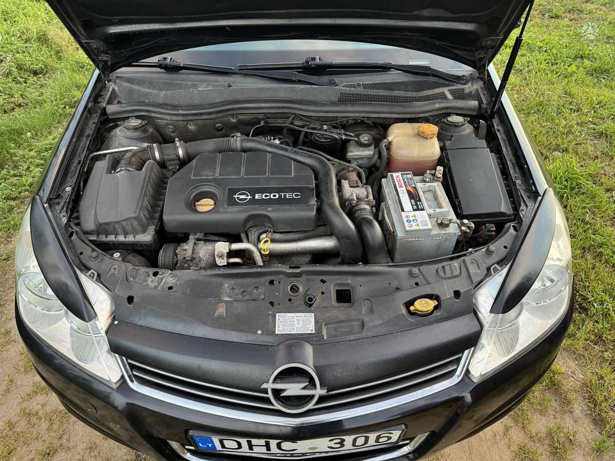 Opel Astra 2007 — photo 15