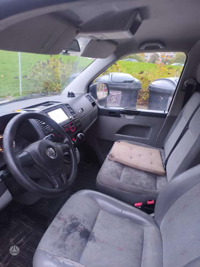 Volkswagen Transporter 2011 — engine 2000 cm³, 102 HP (75kW)