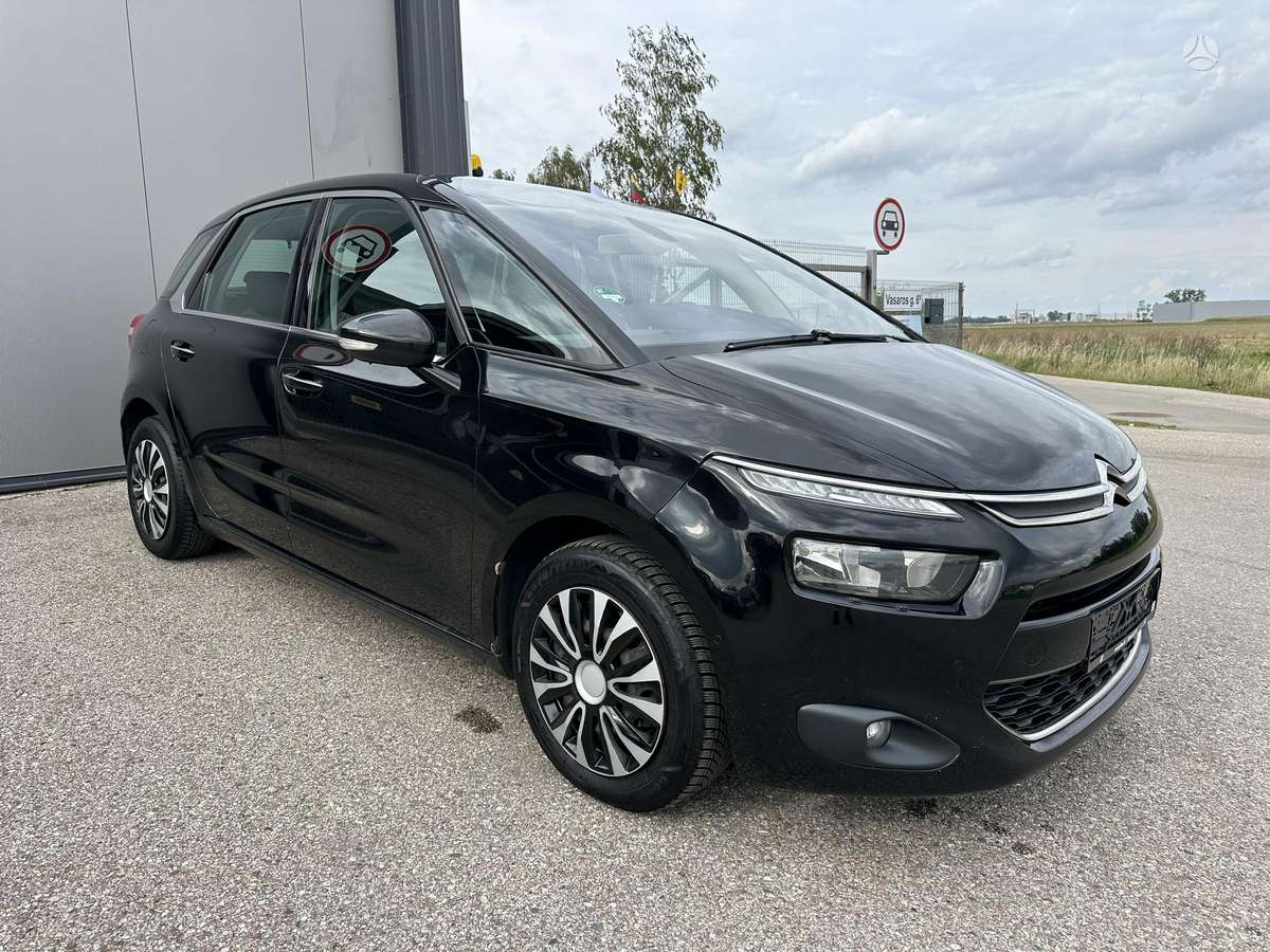 Citroen C4 2014 — салон