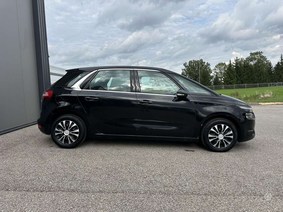 Citroen C4 2014 — двигун 1560 cm³, 116 HP (85kW)