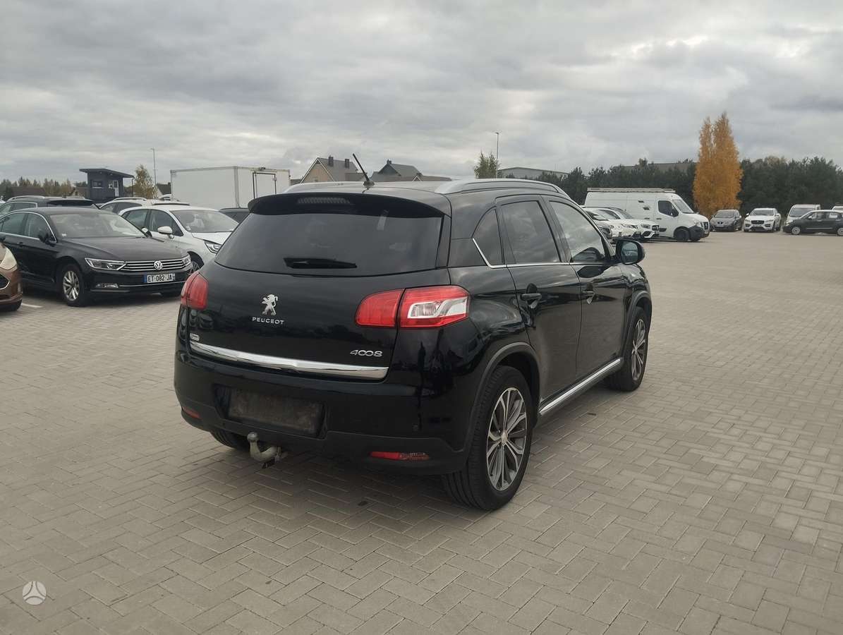 Peugeot 4008 2013 — engine 1798 cm³