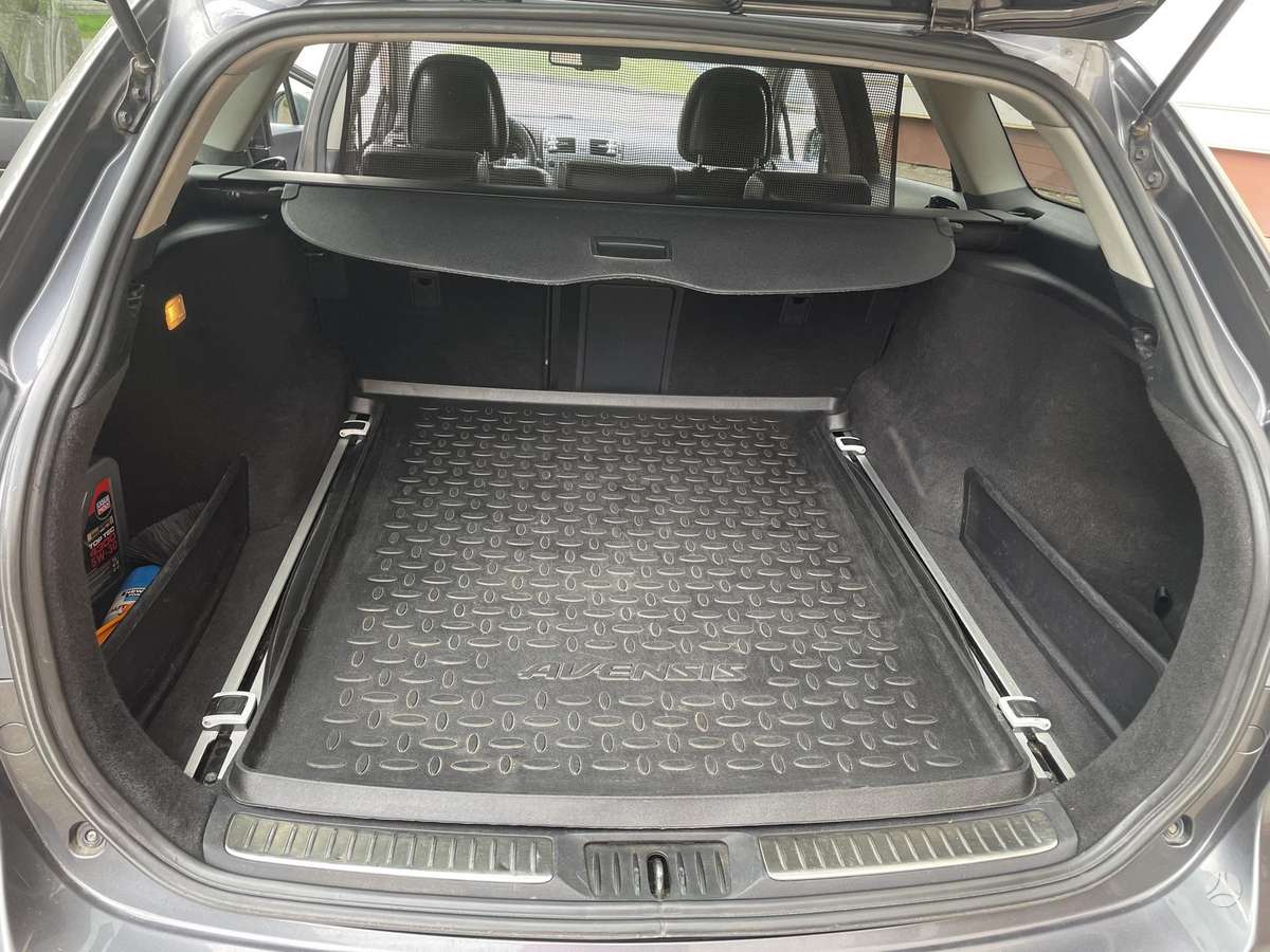 Toyota Avensis 2009 — photo 5