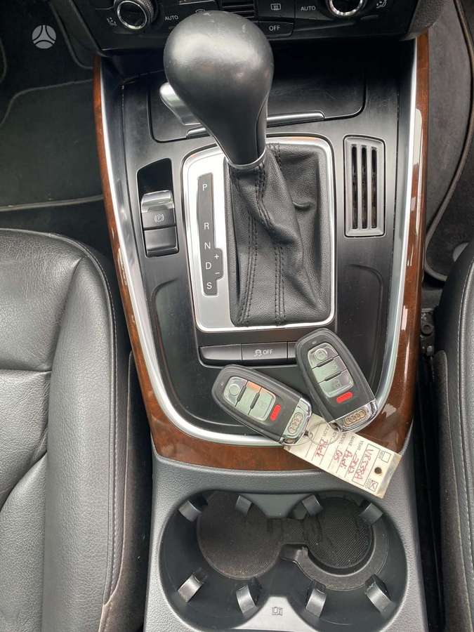 Audi Q5 2012 — photo 17