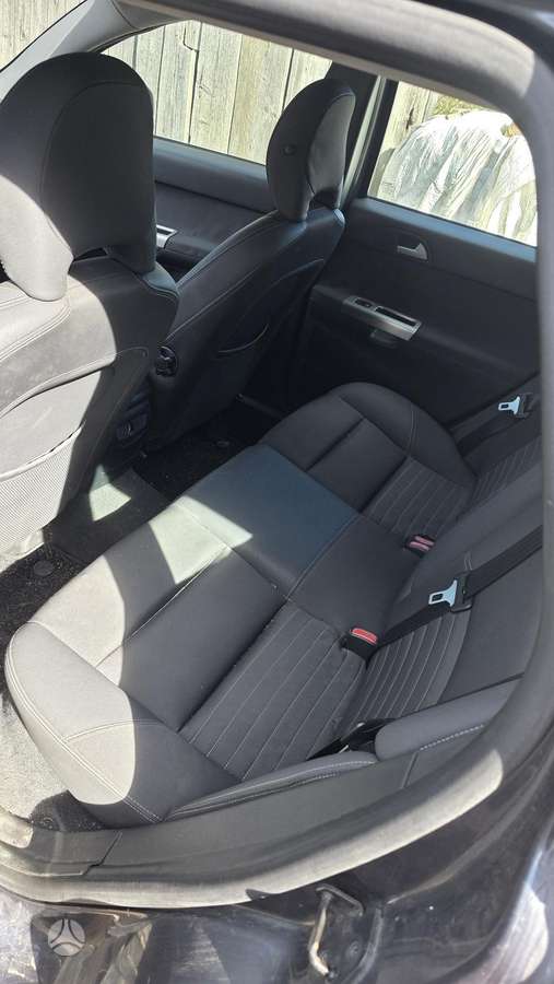 Volvo V50 2007 — photo 7