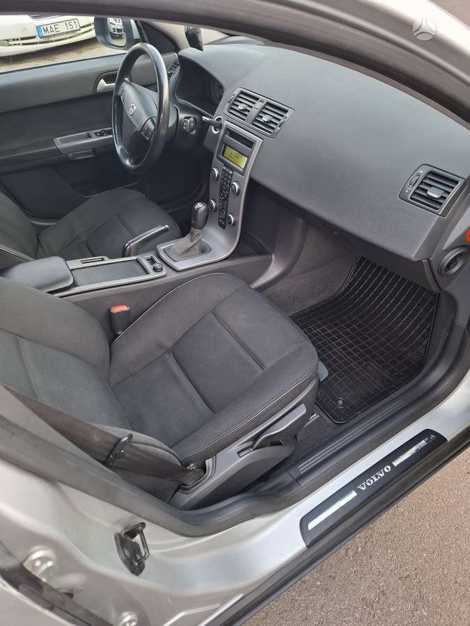 Volvo V50 2008 — photo 14