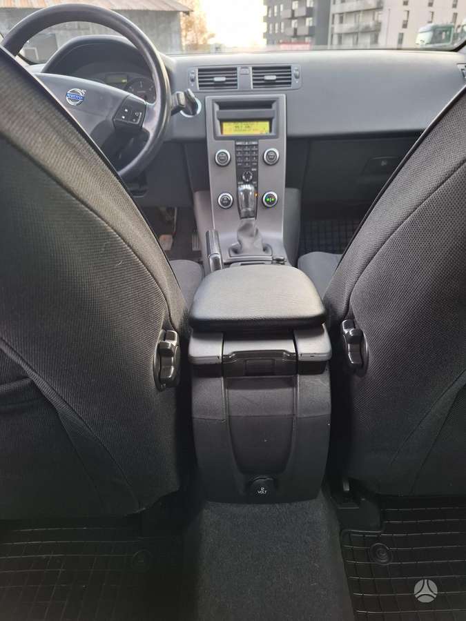 Volvo V50 2008 — photo 16