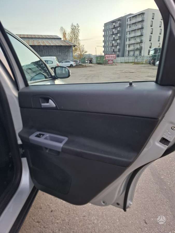 Volvo V50 2008 — photo 23
