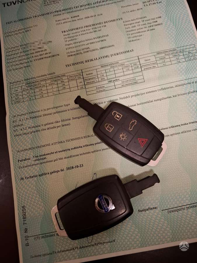 Volvo V50 2008 — photo 26