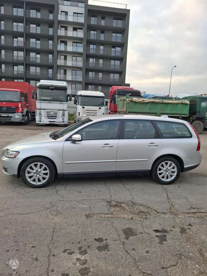 Volvo V50 2008 — photo 6