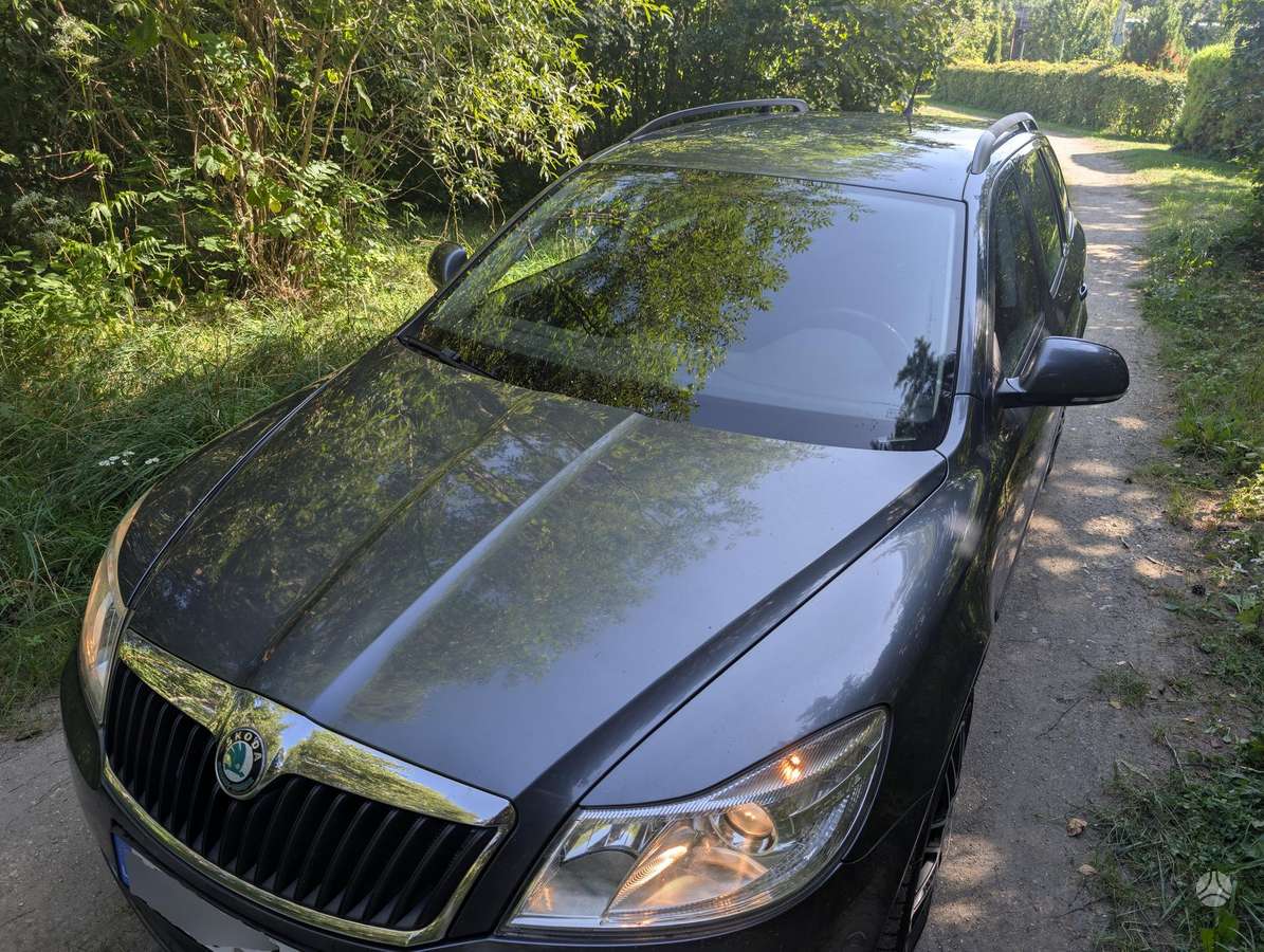 Skoda Octavia 2011 — photo 8