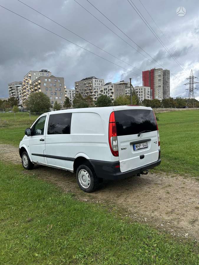 Mercedes-Benz Vito 2007 — rear view