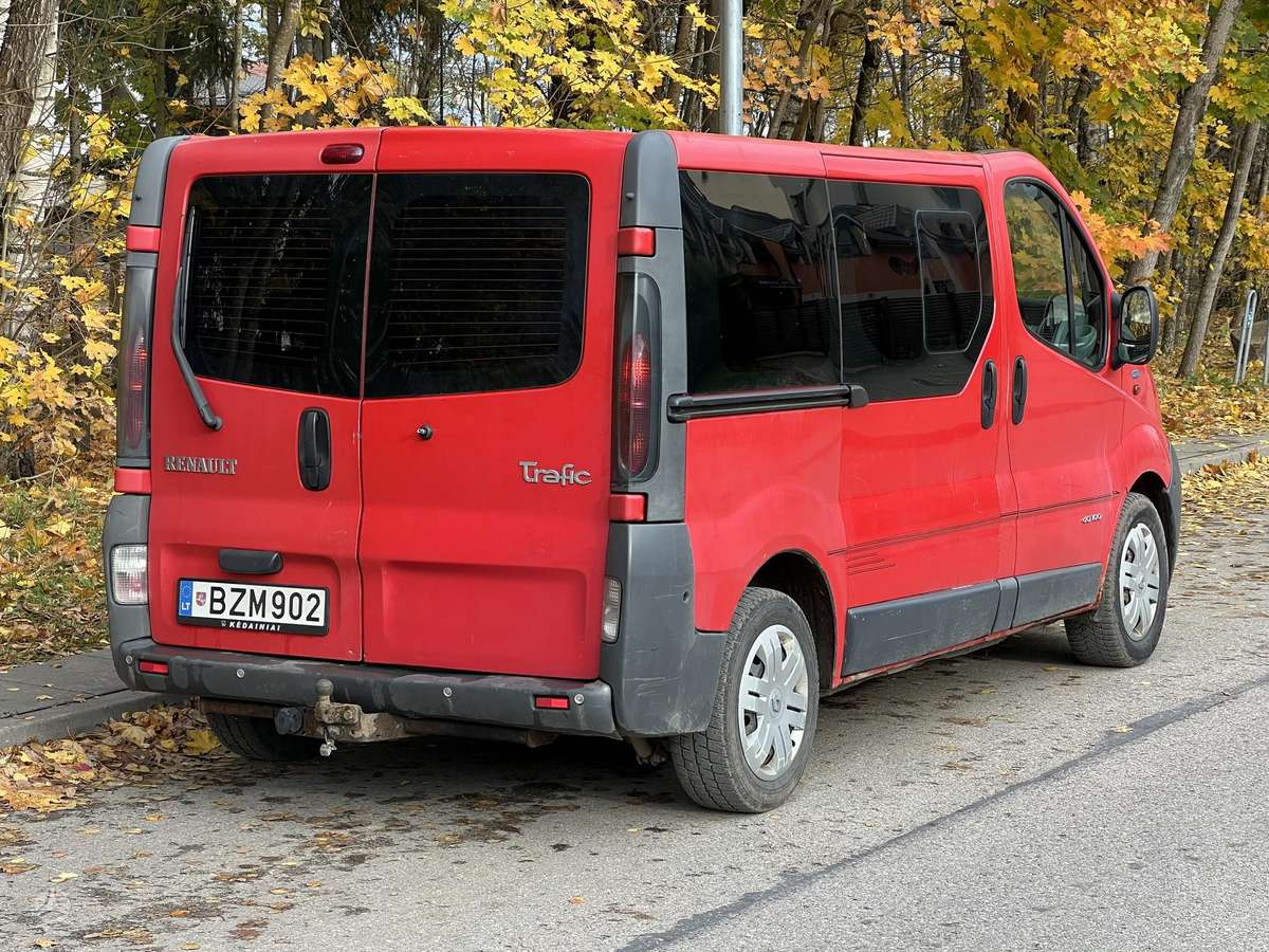 Renault Trafic 2006 — двигун 1870 cm³, 101 HP (74kW)