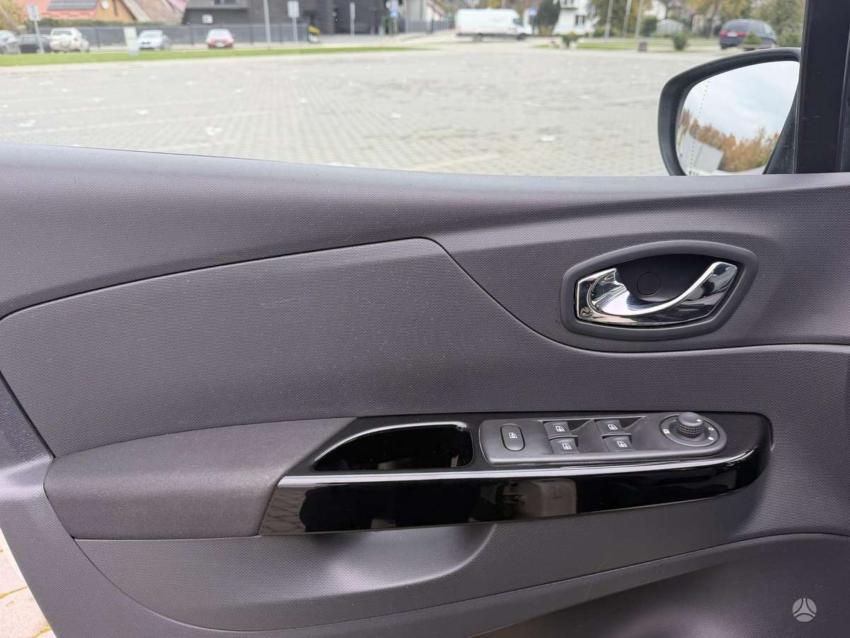 Renault Captur 2014 — photo 17