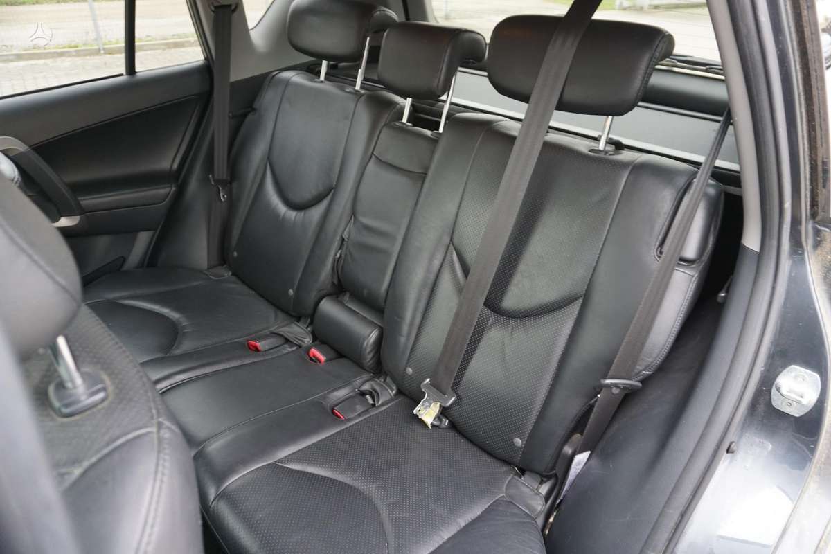 Toyota RAV4 2007 — photo 14