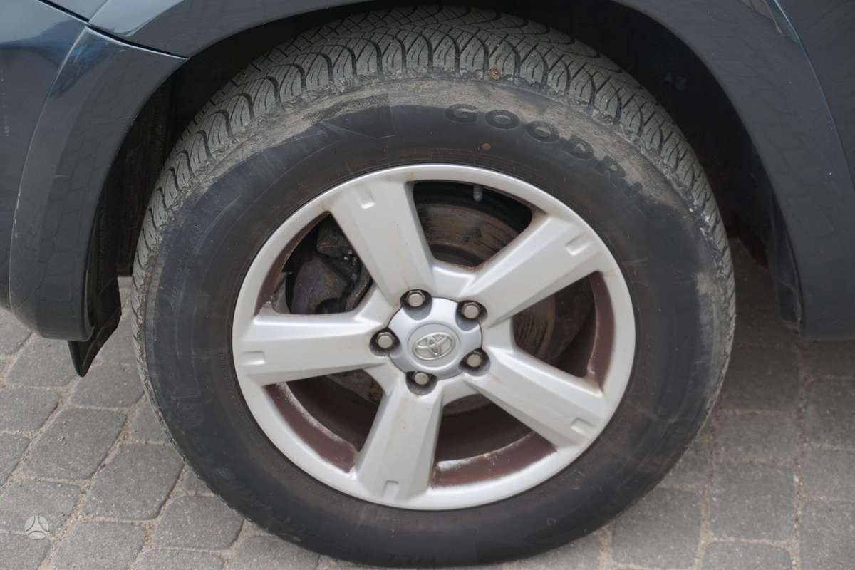 Toyota RAV4 2007 — photo 26