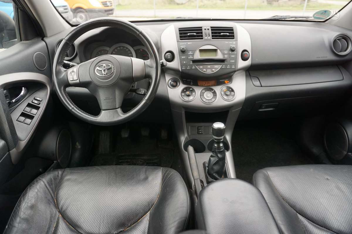 Toyota RAV4 2007 — photo 7