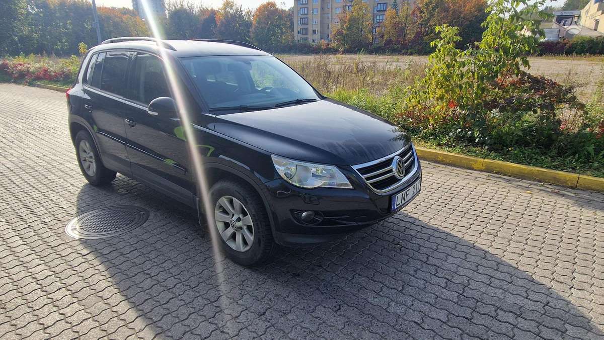 Volkswagen Tiguan 2008 — interior