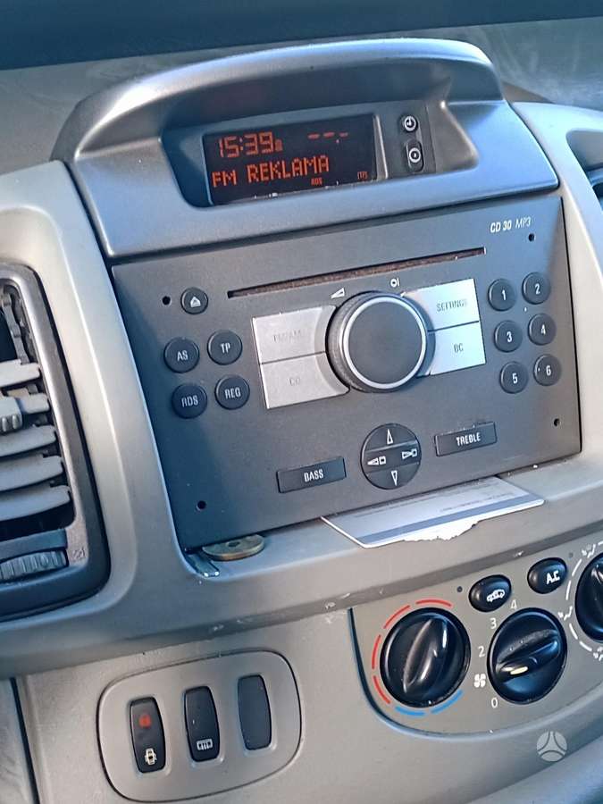 Opel Vivaro 2007 — photo 7