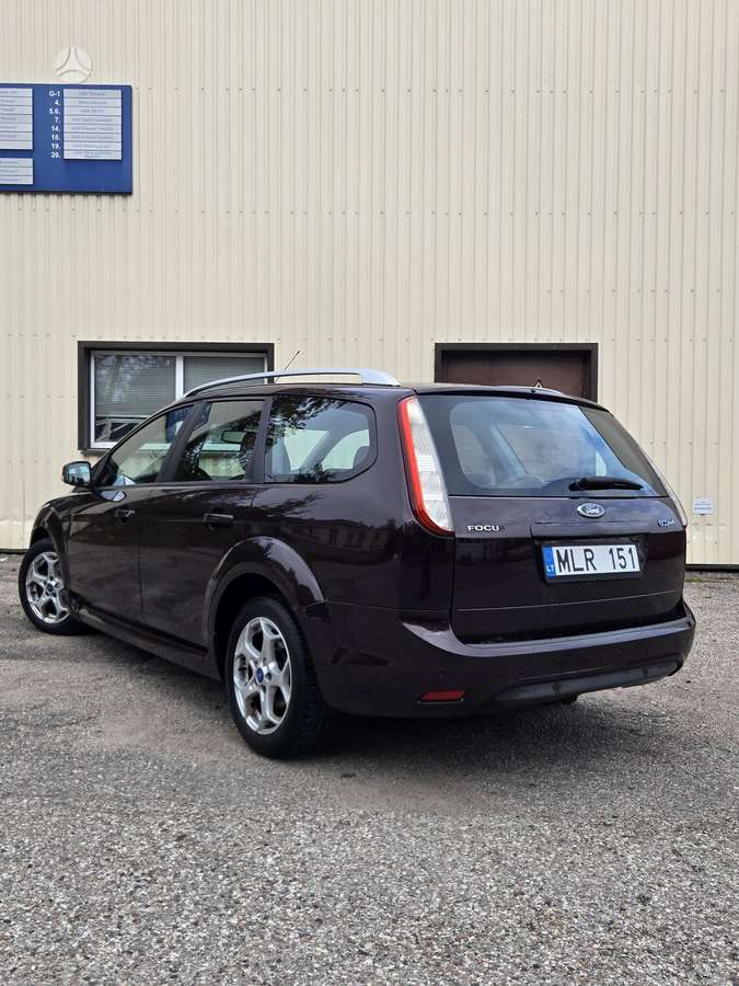 Ford Focus 2008 — engine 1560 cm³, 90 HP (66kW)