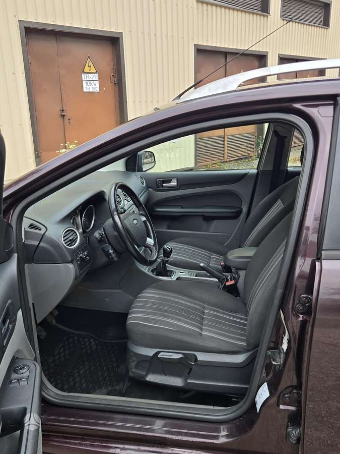Ford Focus 2008 — photo 5