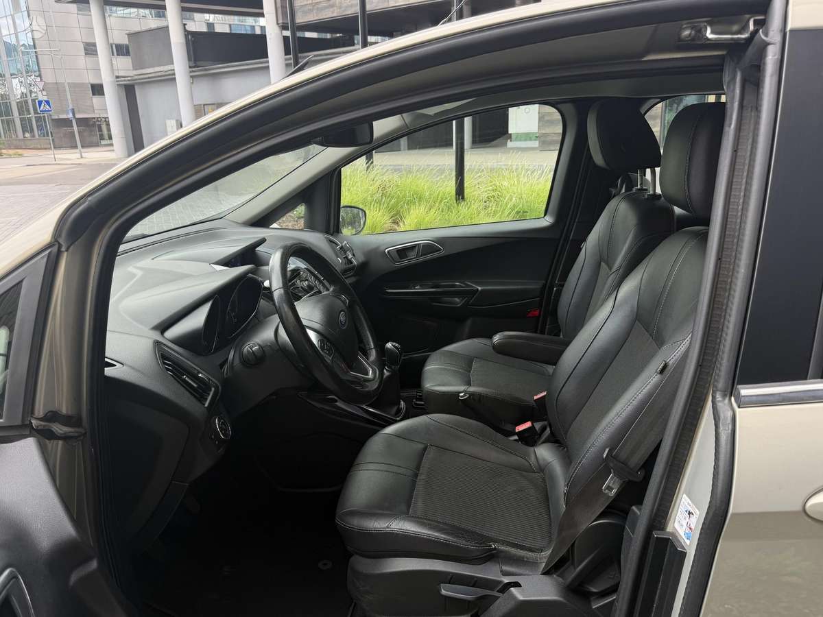 Ford B-MAX 2013 — photo 5