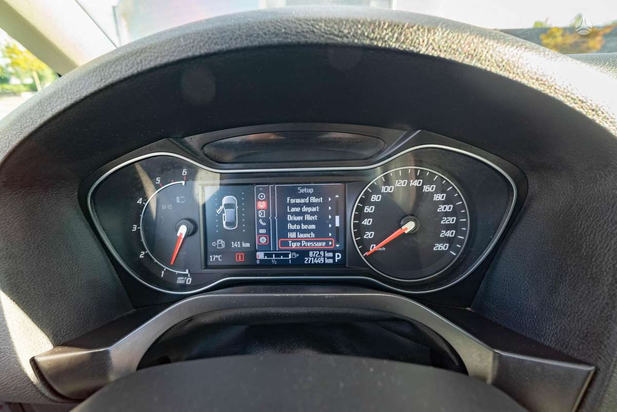 Ford S-MAX 2011 — photo 11