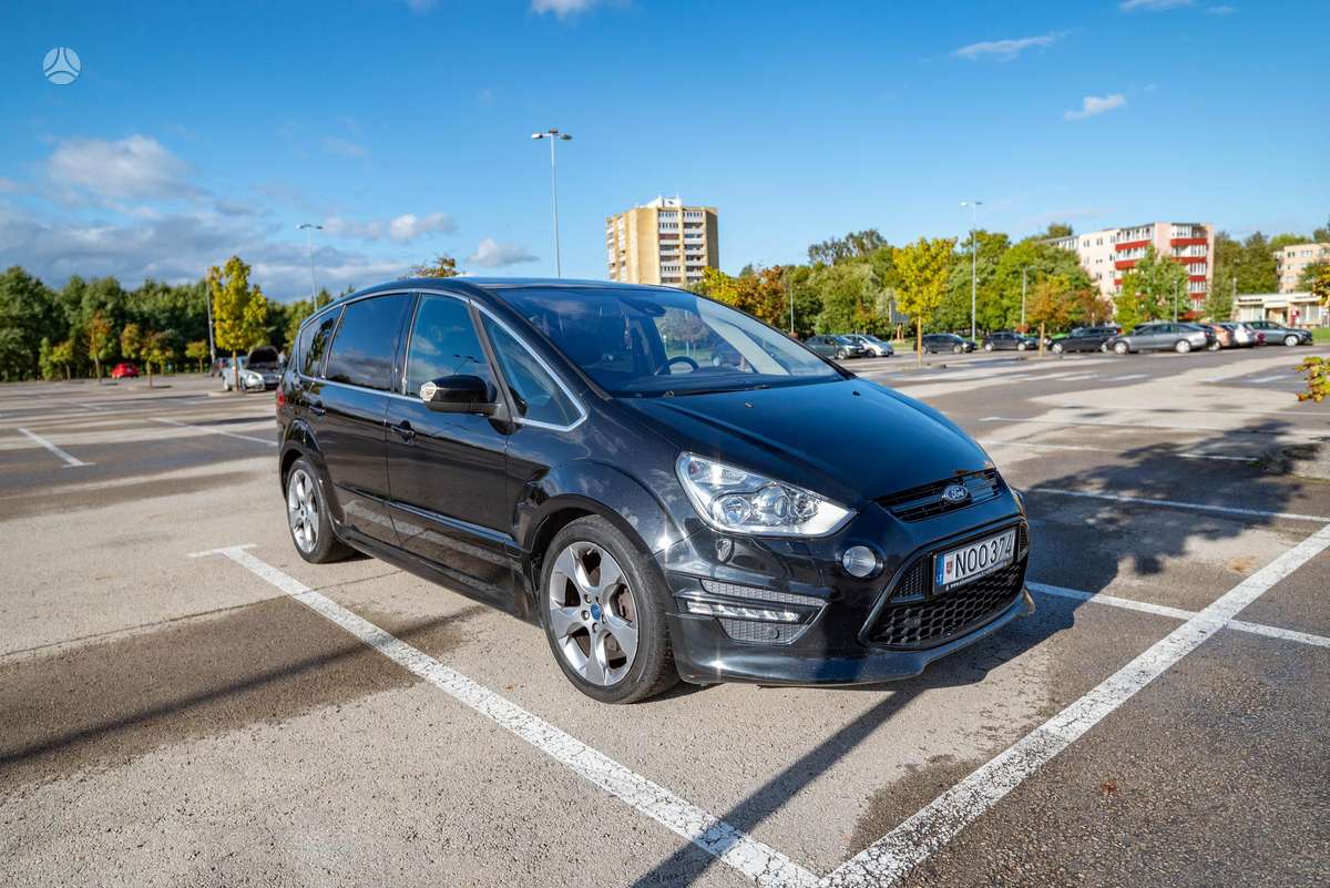 Ford S-MAX 2011 — interior