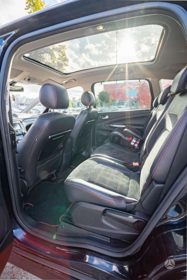 Ford S-MAX 2011 — photo 7