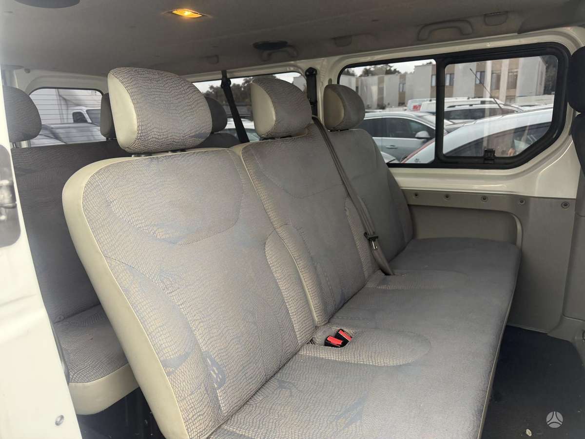Renault Trafic 2004 — photo 6