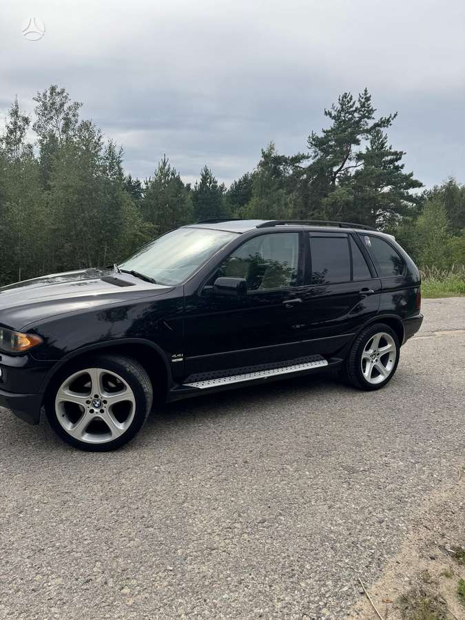 BMW X5 2004 — вигляд ззаду