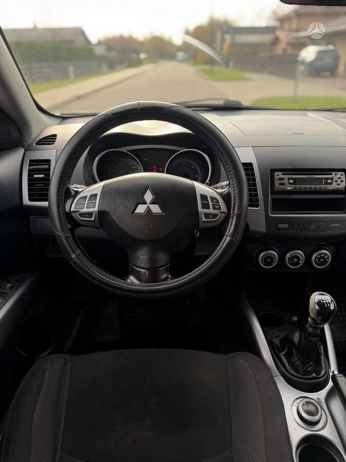 Mitsubishi Outlander 2008 — photo 10
