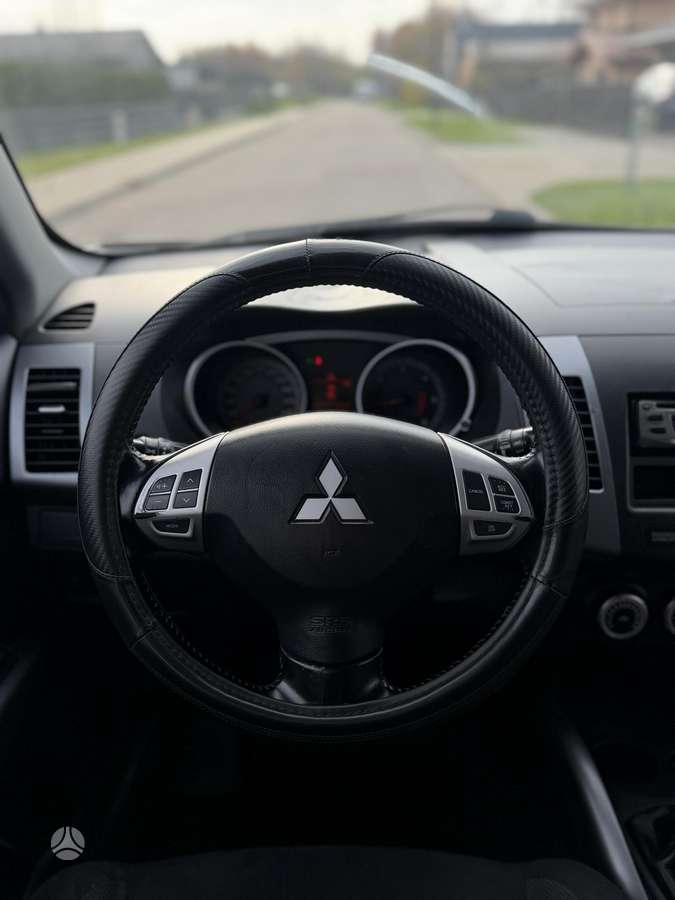 Mitsubishi Outlander 2008 — photo 11