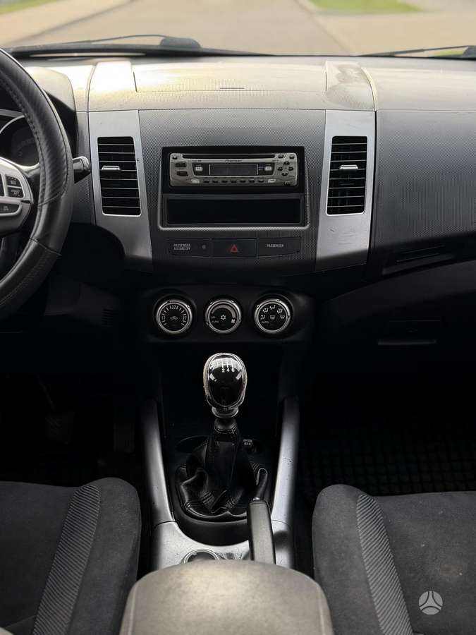 Mitsubishi Outlander 2008 — photo 13