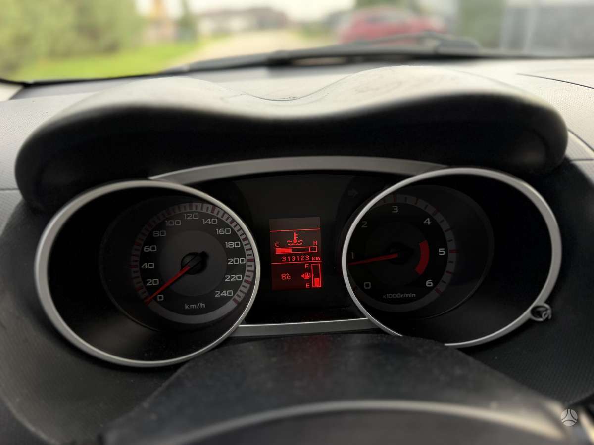 Mitsubishi Outlander 2008 — photo 25