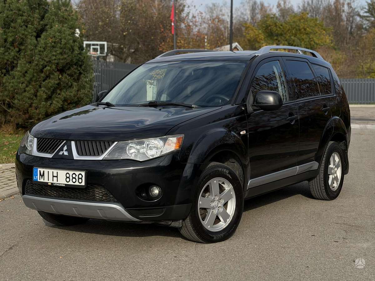 Mitsubishi Outlander 2008 — interior