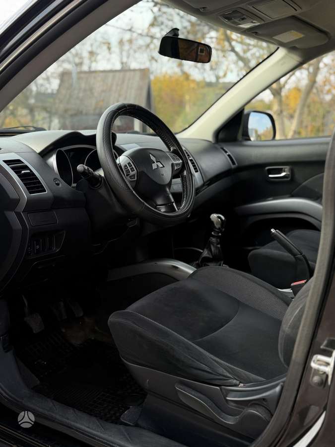 Mitsubishi Outlander 2008 — photo 5