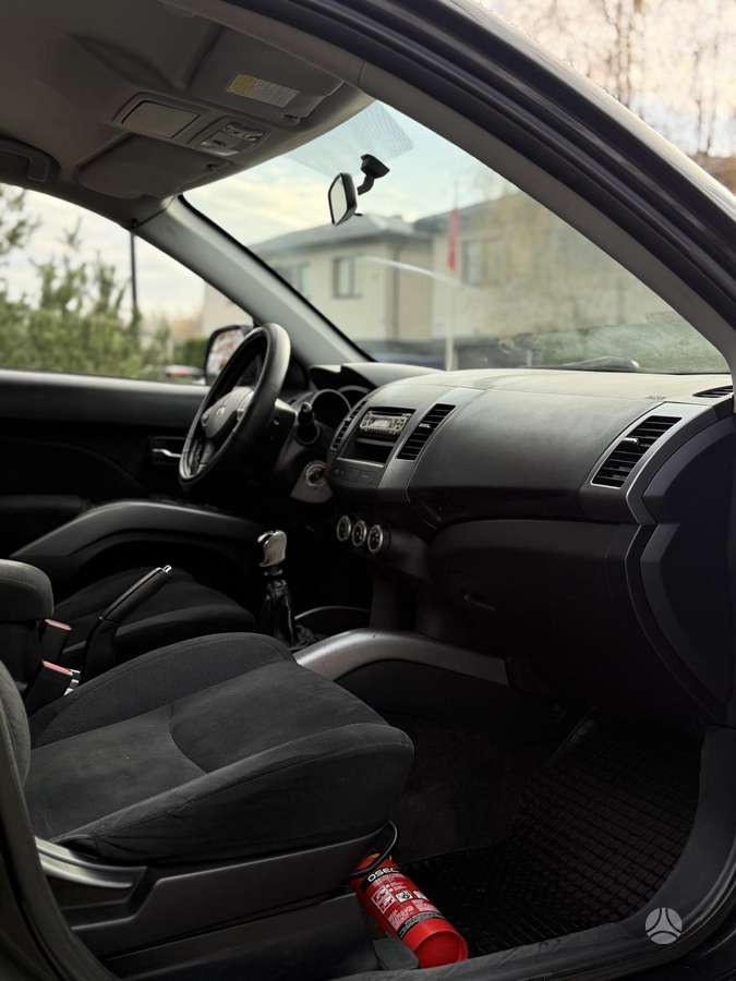 Mitsubishi Outlander 2008 — photo 7