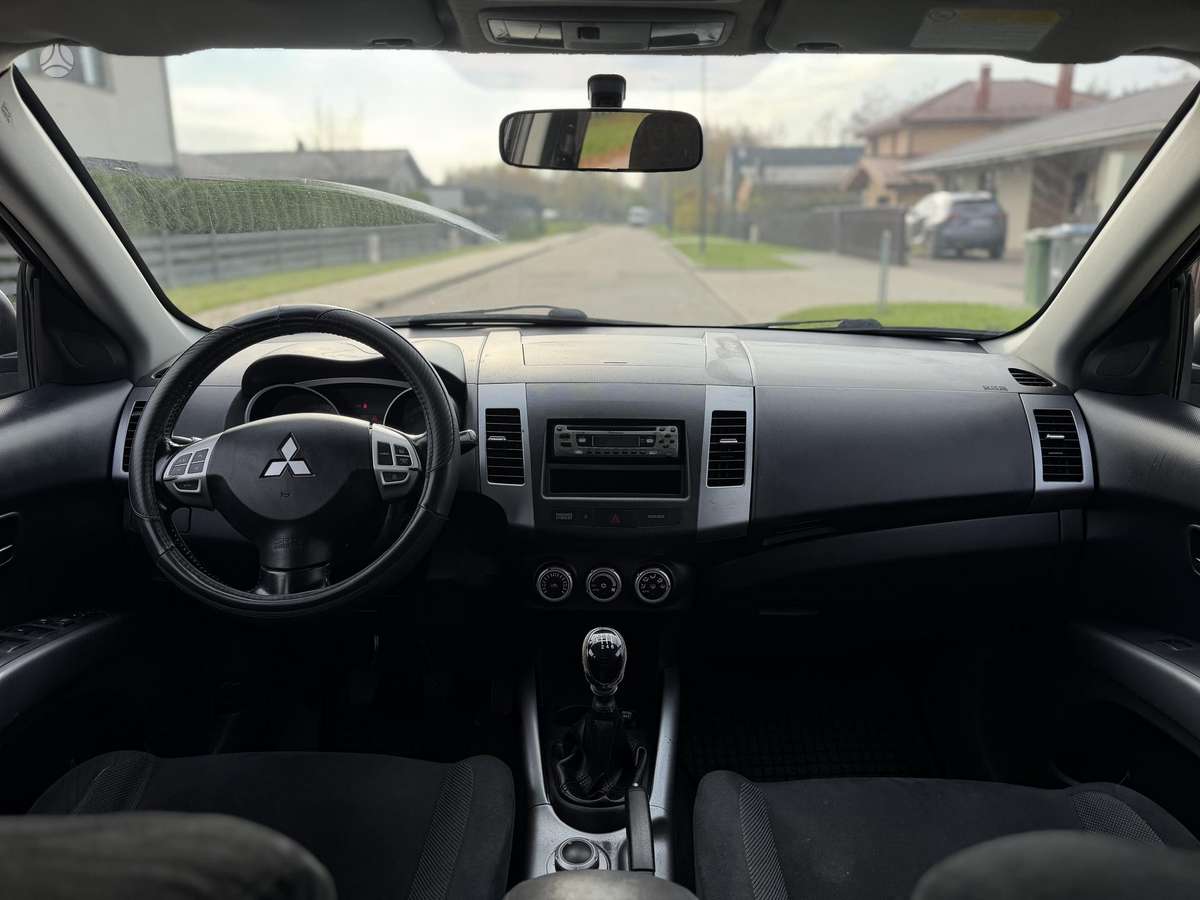 Mitsubishi Outlander 2008 — photo 9