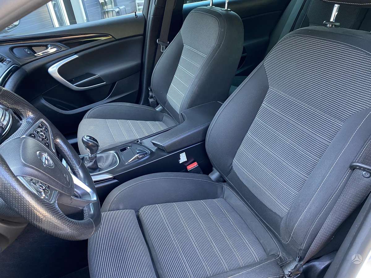 Opel Insignia 2013 — photo 20