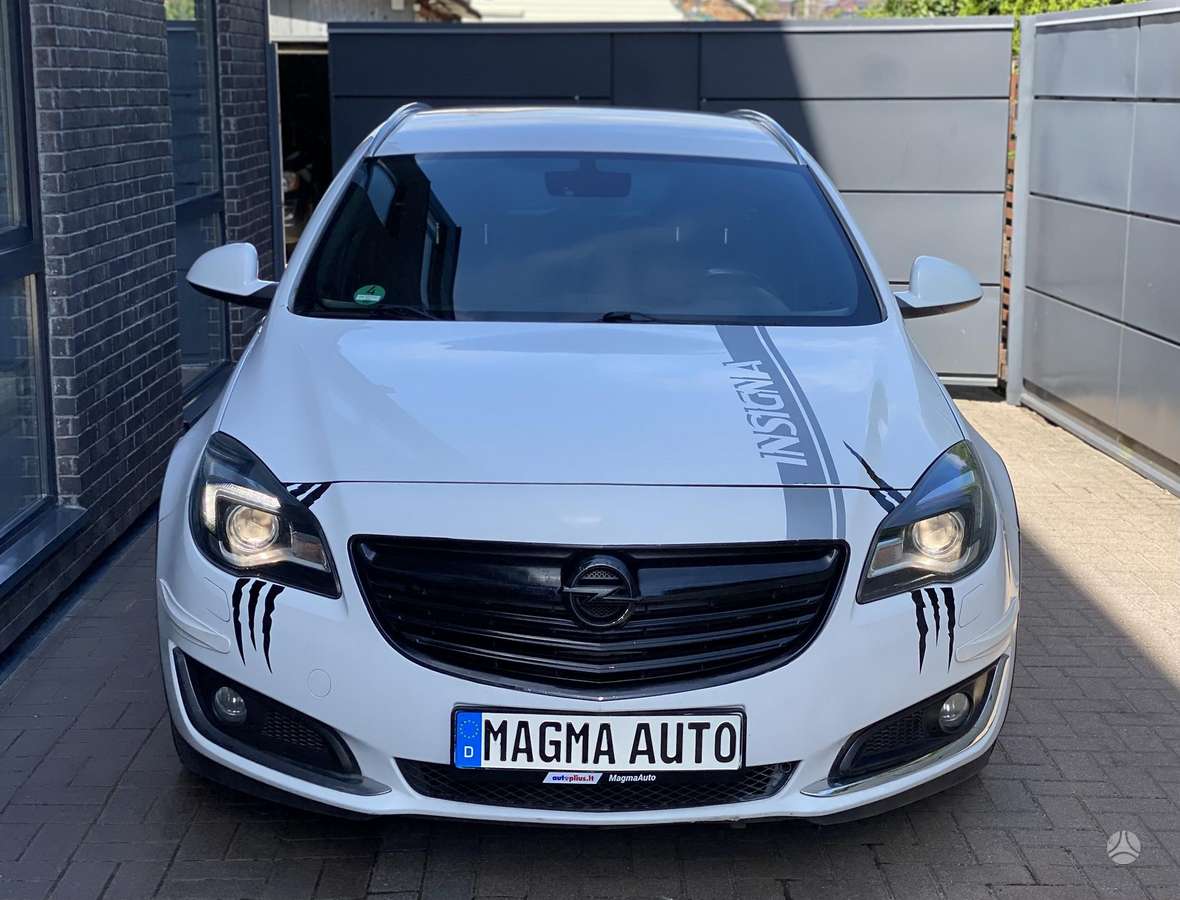 Opel Insignia 2013 — interior