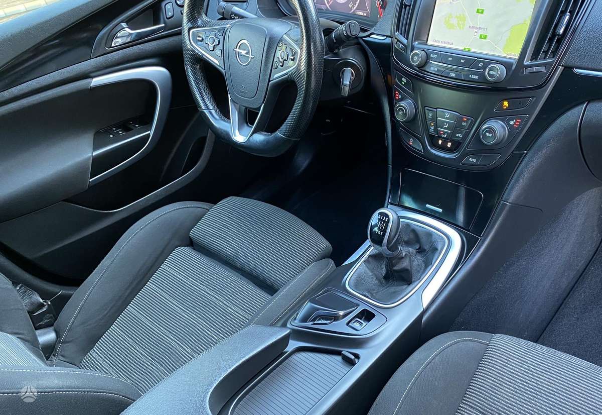 Opel Insignia 2013 — photo 33
