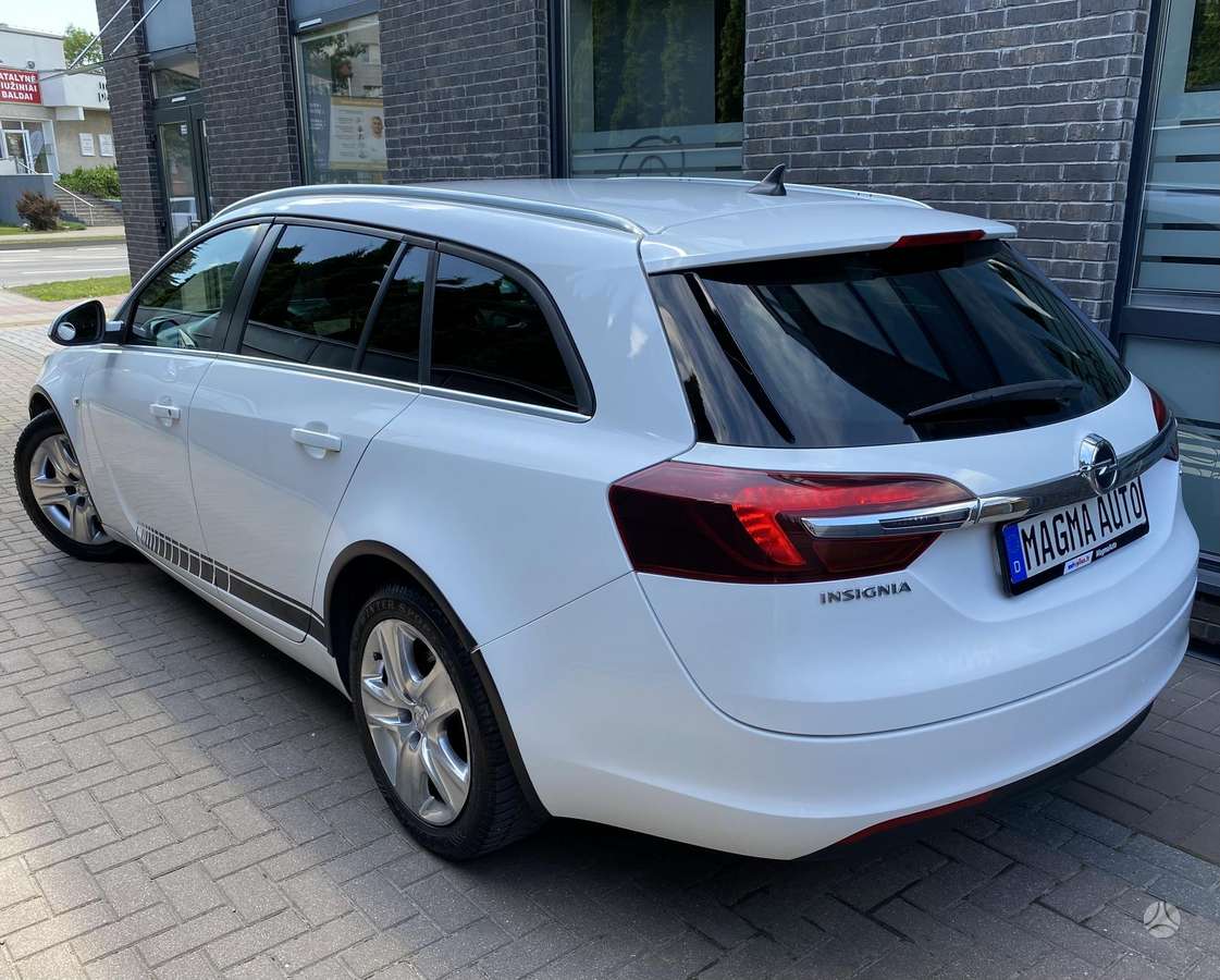 Opel Insignia 2013 — engine 1956 cm³, 163 HP (120kW)