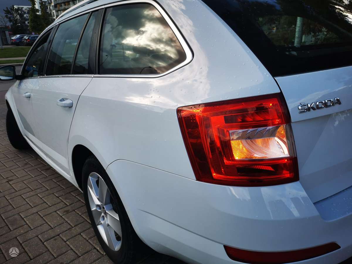 Skoda Octavia 2015 — фото 16