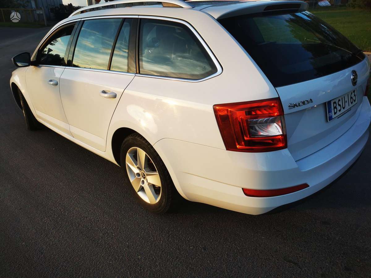 Skoda Octavia 2015 — фото 20