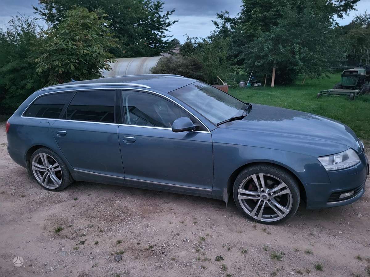 Audi A6 2011 — вигляд ззаду